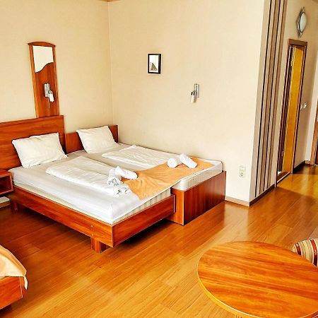 Alkotmany Vendeghaz Otel Sárvár Dış mekan fotoğraf
