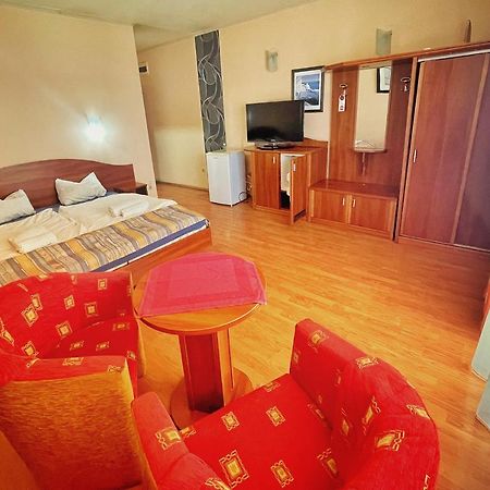 Alkotmany Vendeghaz Otel Sárvár Dış mekan fotoğraf