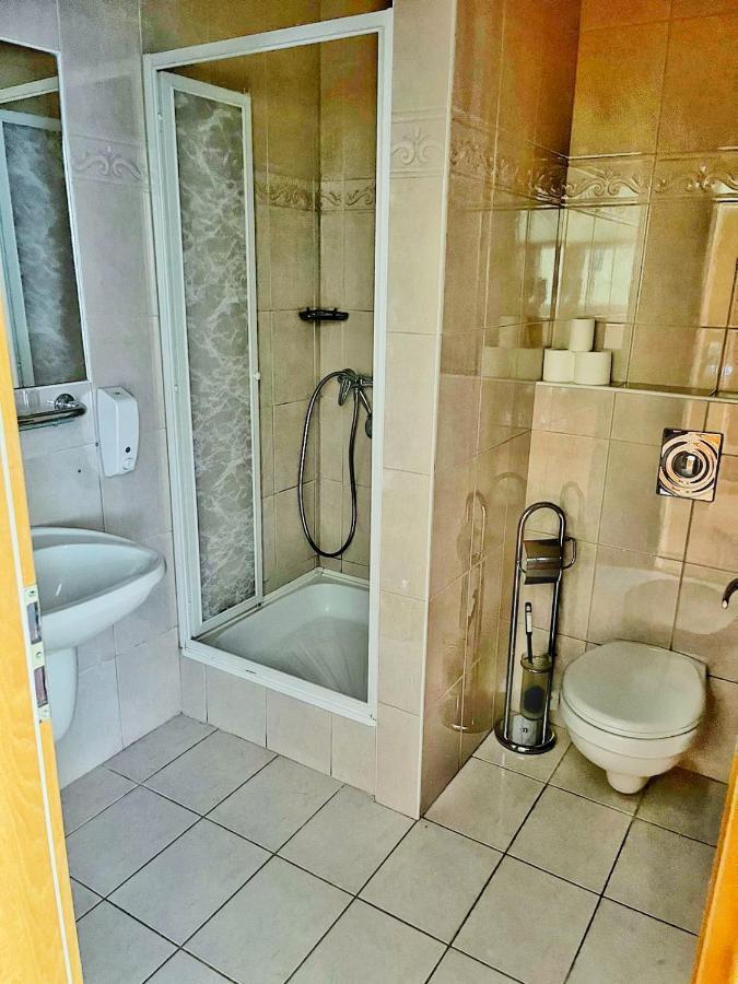 Alkotmany Vendeghaz Otel Sárvár Dış mekan fotoğraf