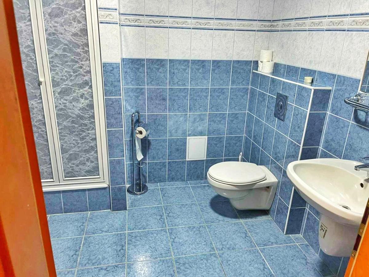 Alkotmany Vendeghaz Otel Sárvár Dış mekan fotoğraf